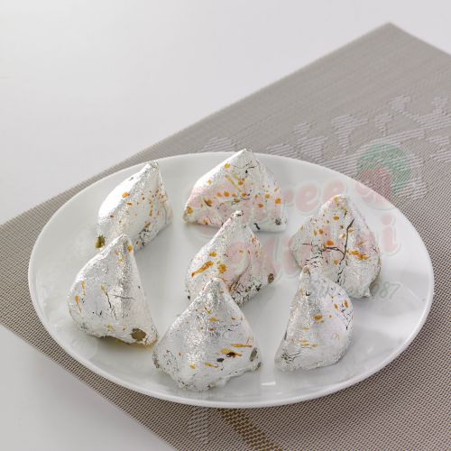Kaju Samosa